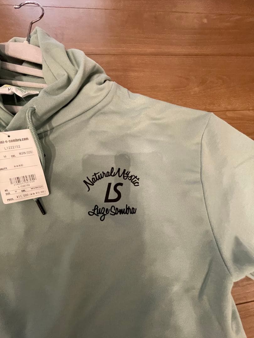 ルースイソンブラ LUZ e SOMBRA フード付きパーカー M - ウェアお 得