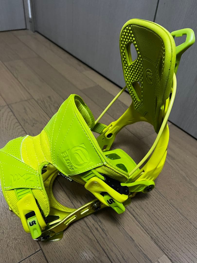 Flow NX2 スノーボードビンディング L イエロー FLOWバインディング