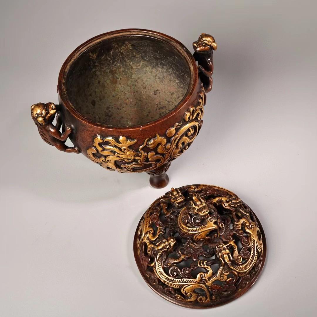 中国古美術・旧蔵鏨刻鎏金の熏香炉・純赤銅・純手作り・高浮彫・置物