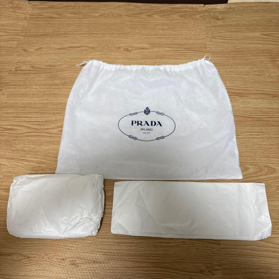 美品】PRADA ボディバッグ 2VL005 RFID認識済み 三角ロゴ - メルカリ