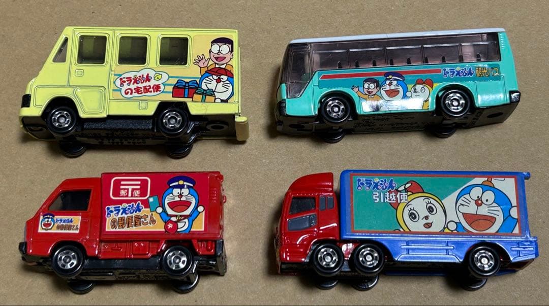 キャラトミカ ドラえもん たべもの販売車セット 運搬車セット 2点