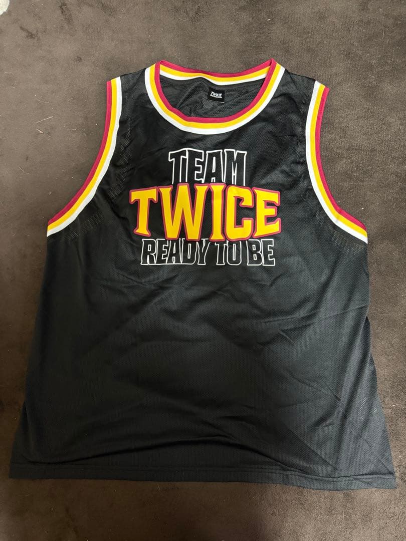 TWICE ツウィ ユニフォーム READY TO BE - メルカリ