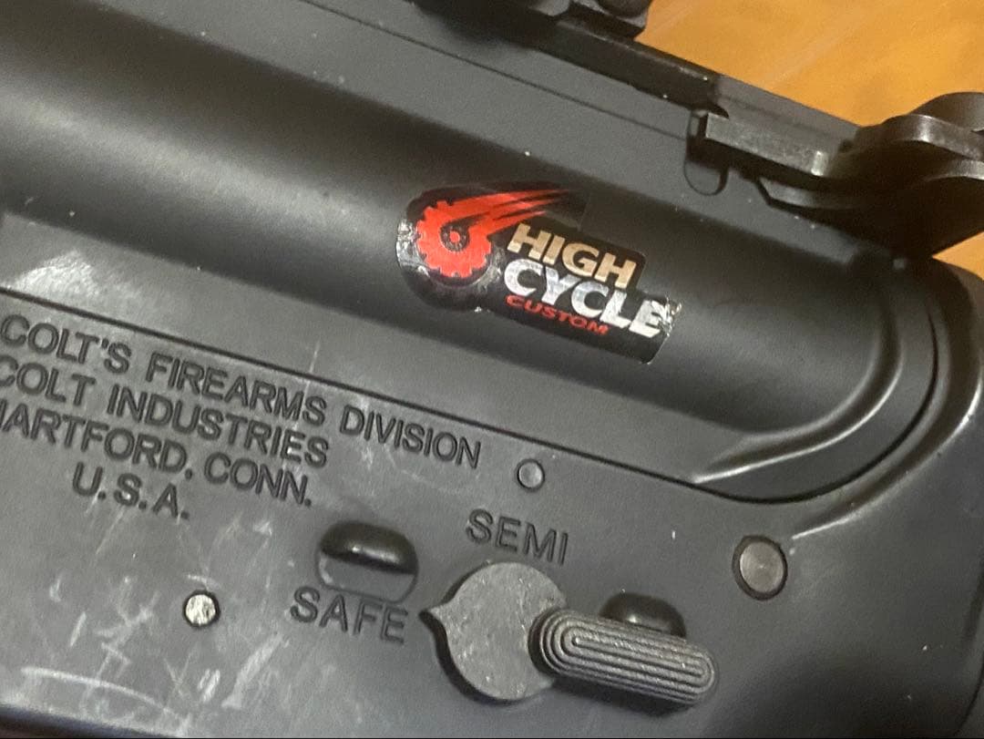 東京マルイ　M4 CRW ハイサイクル電動ガン