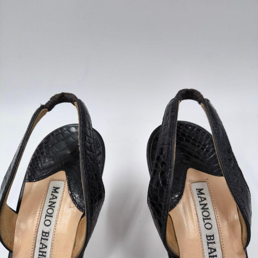 マノロブラニク】パンプス 22.5 クロコ型押し ポインテッドトゥ 黒