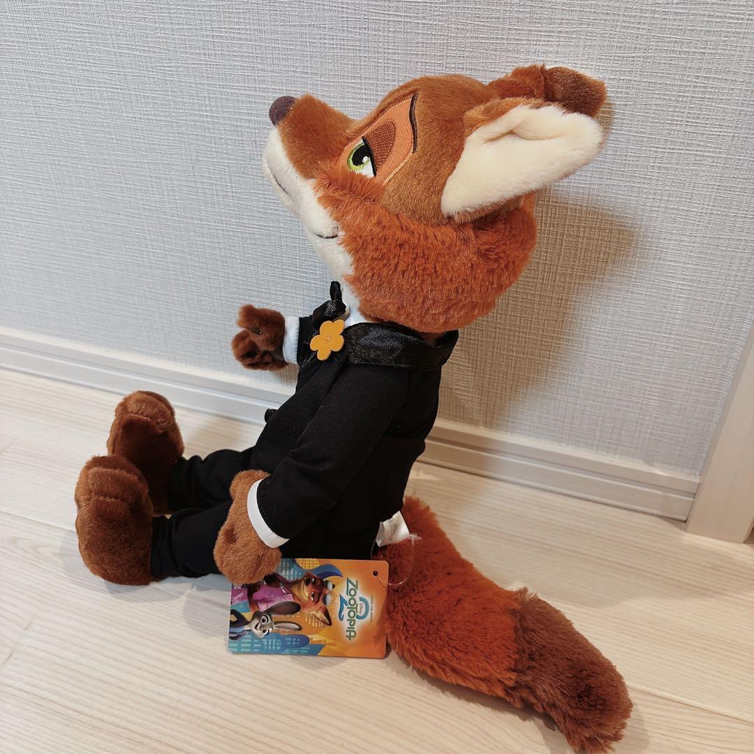 ディズニーストア　ズートピア2 ニック　タキシード　ぬいぐるみ