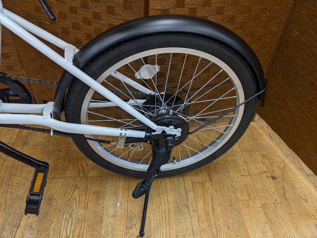 U056 美品 折りたたみ自転車 20インチ 6段変速 ホワイト - メルカリ