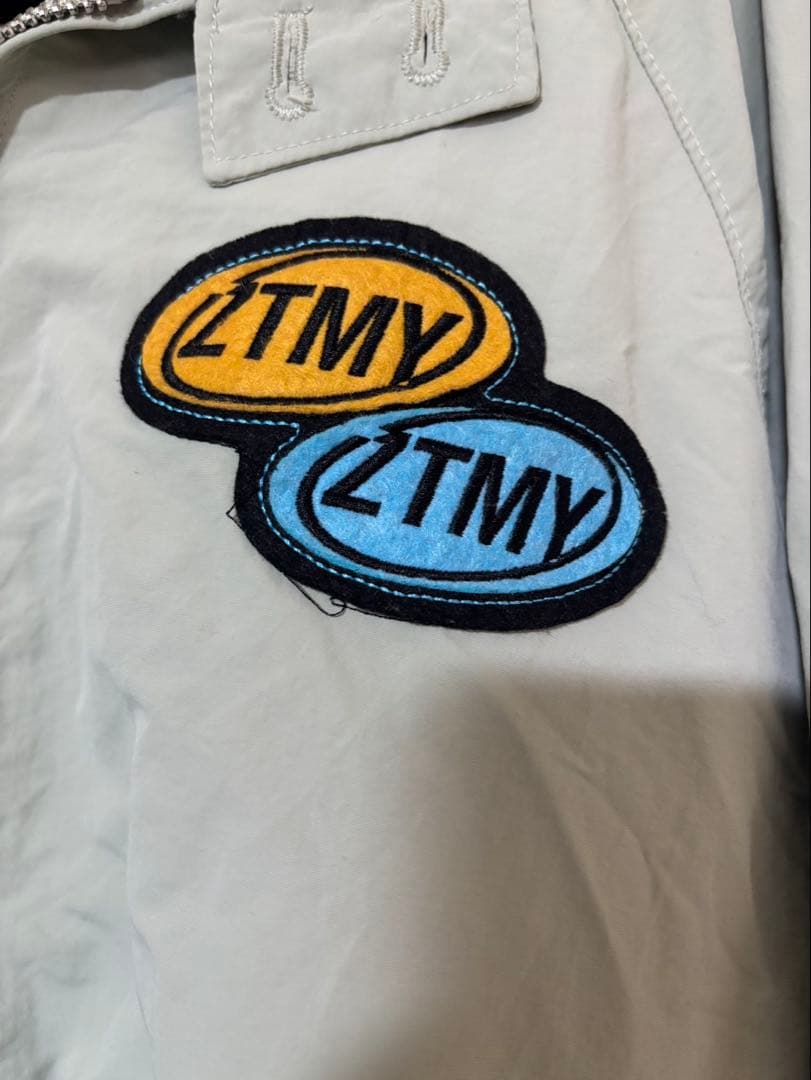 ずとまよ テクノプアジャケットライトグレーXL