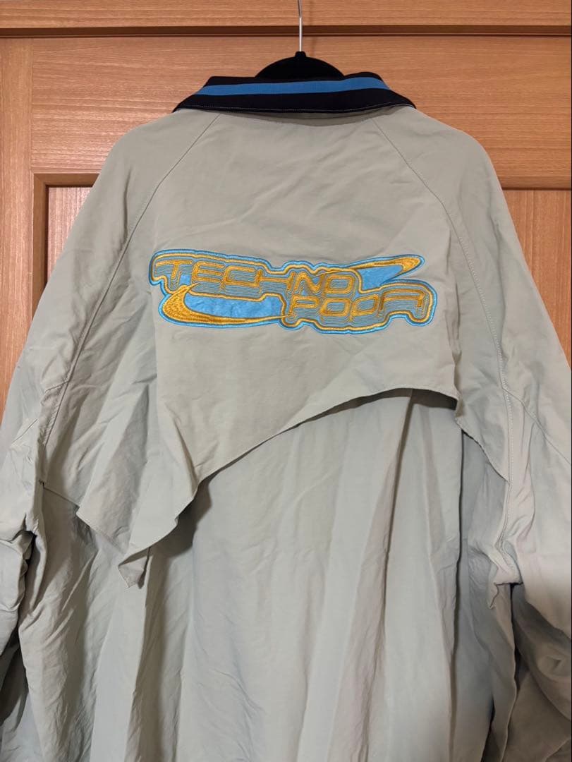ずとまよ テクノプアジャケットライトグレーXL
