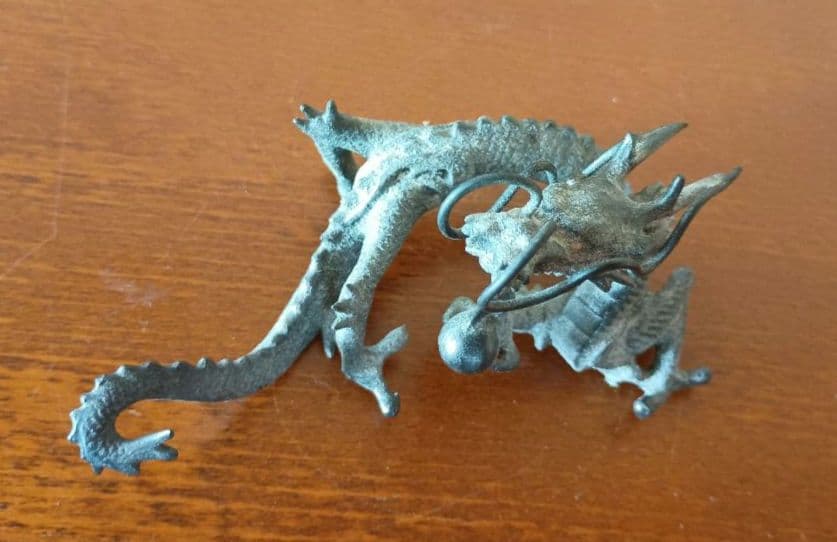 ドラゴン彫刻 金属製 - メルカリ