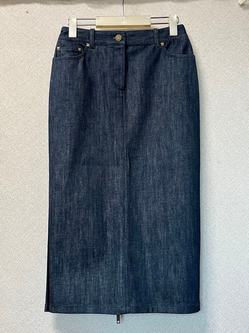 2/2までの出品です。C EＬI N E セリーヌ　デニムスカート　 セミタイト CELINE（セリーヌ） White Wash Denim Mini Skirt ミニスカート デニム