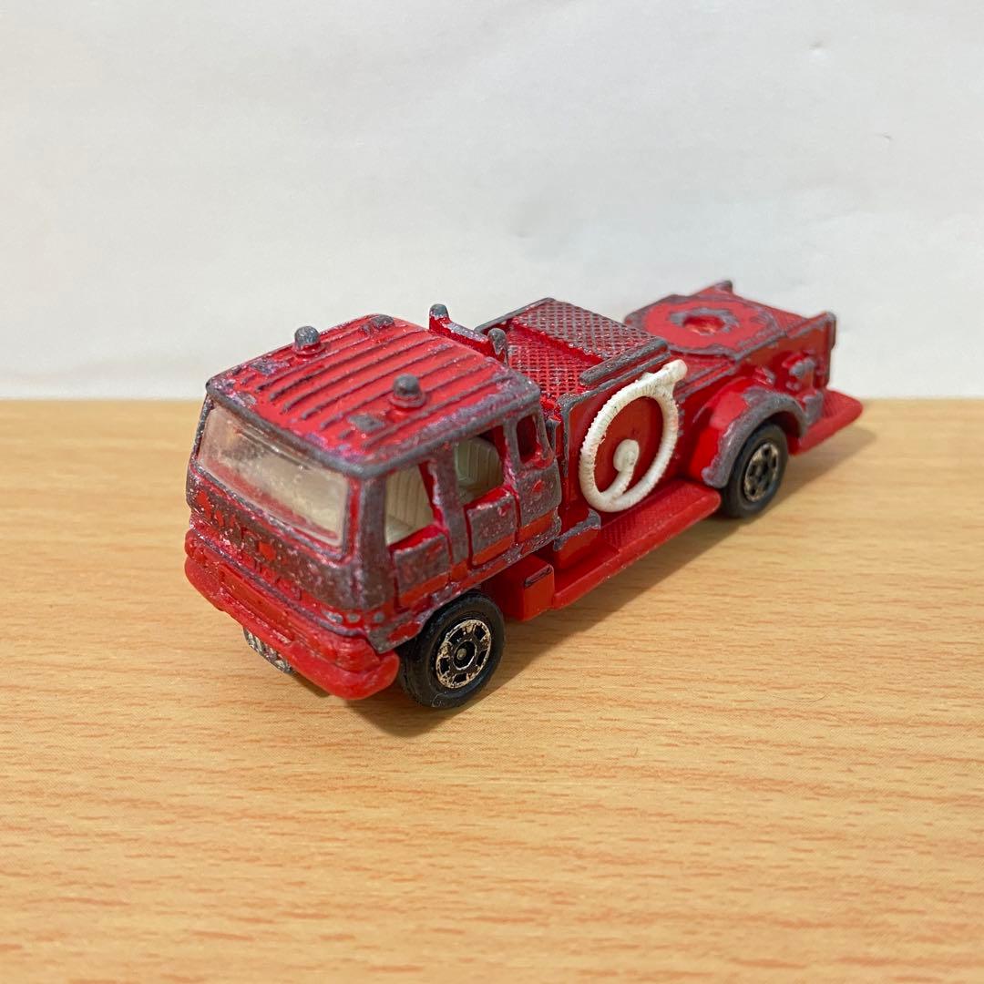 ミニカー トミカ No.68 いすゞ シュノーケル消防車 - メルカリ