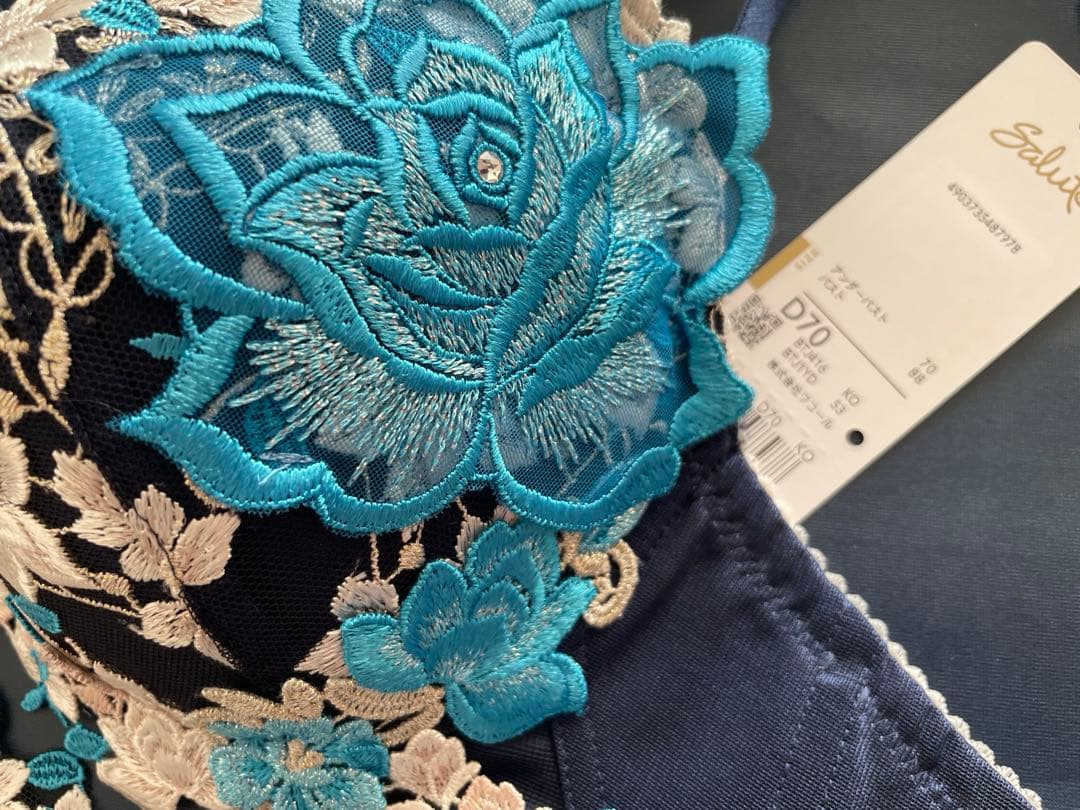 サルート D70/M 16G KO 白雪姫 - メルカリ