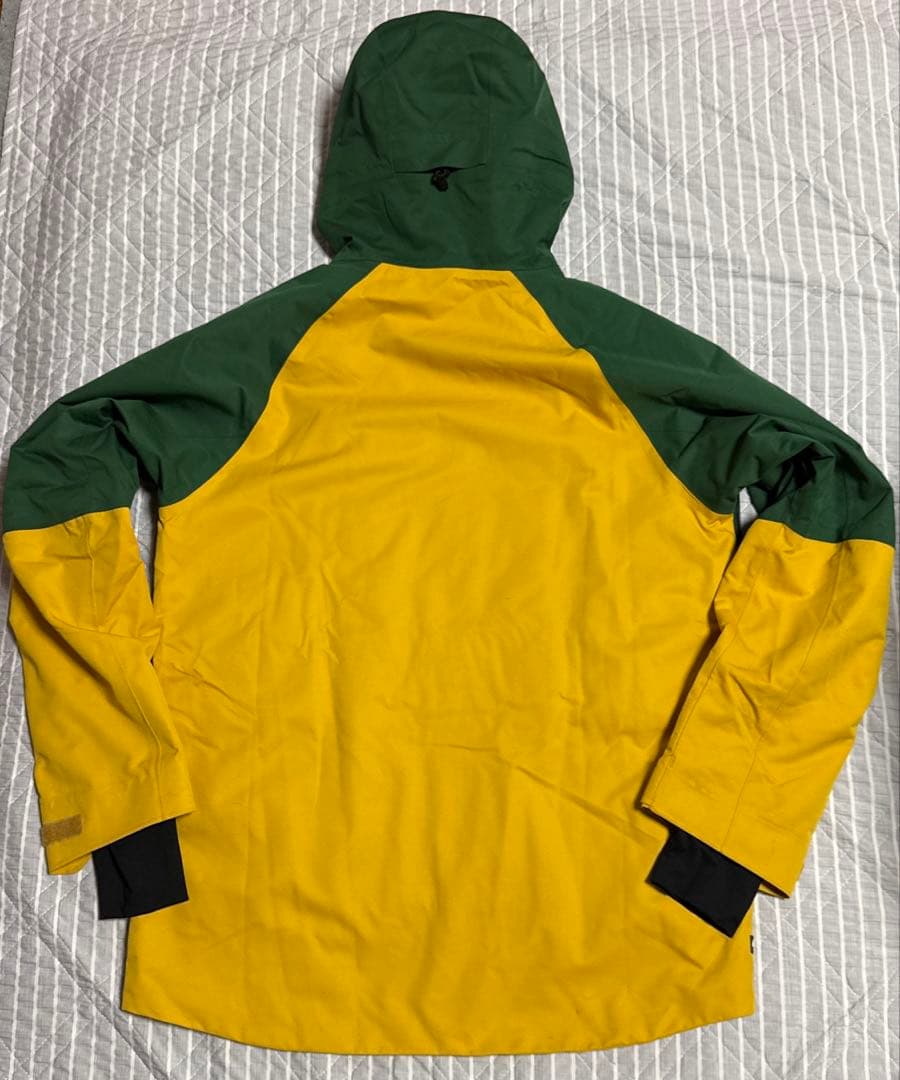 686 スノーボードウェアジャケット ほぼ新品 緑黄 - メルカリ