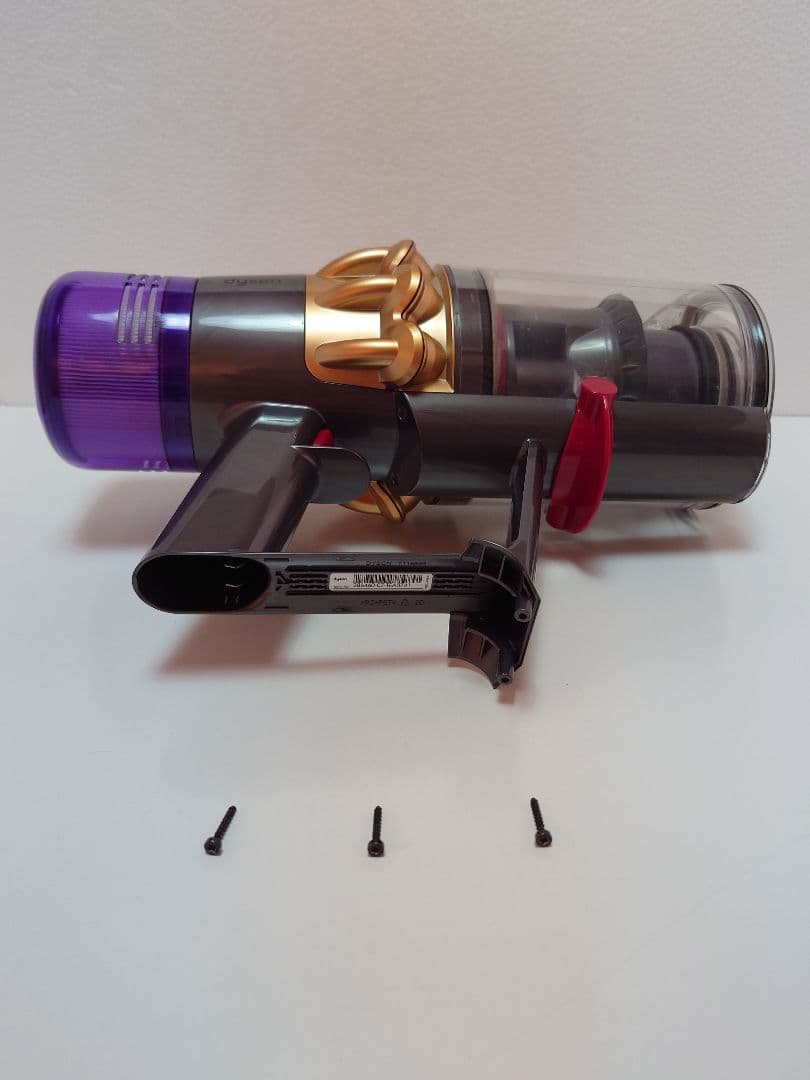 ダイソン V11 クリーナー（ジャンク）＋アダプター7種類＋充電