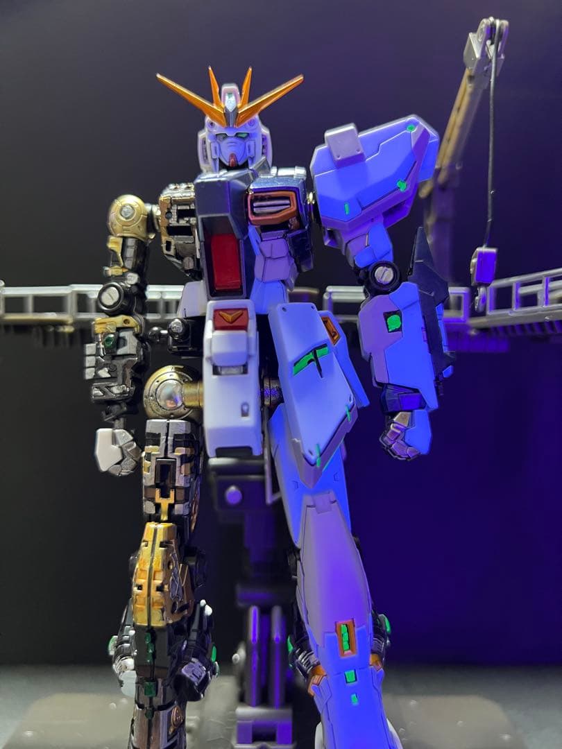 RG 1/144 νガンダム　ダブルフィンファンネル装備型サイドF限定完成品