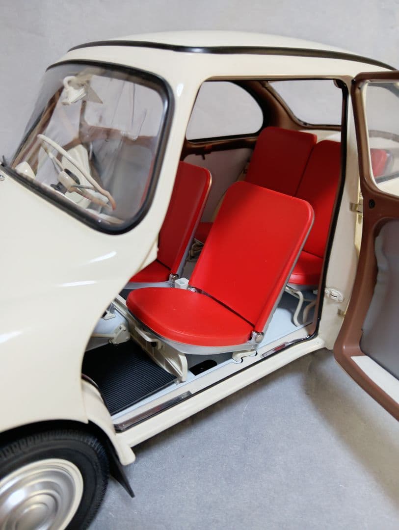 Hachette「スバル360をつくる」完成品1/8＋記念キーホルダー等