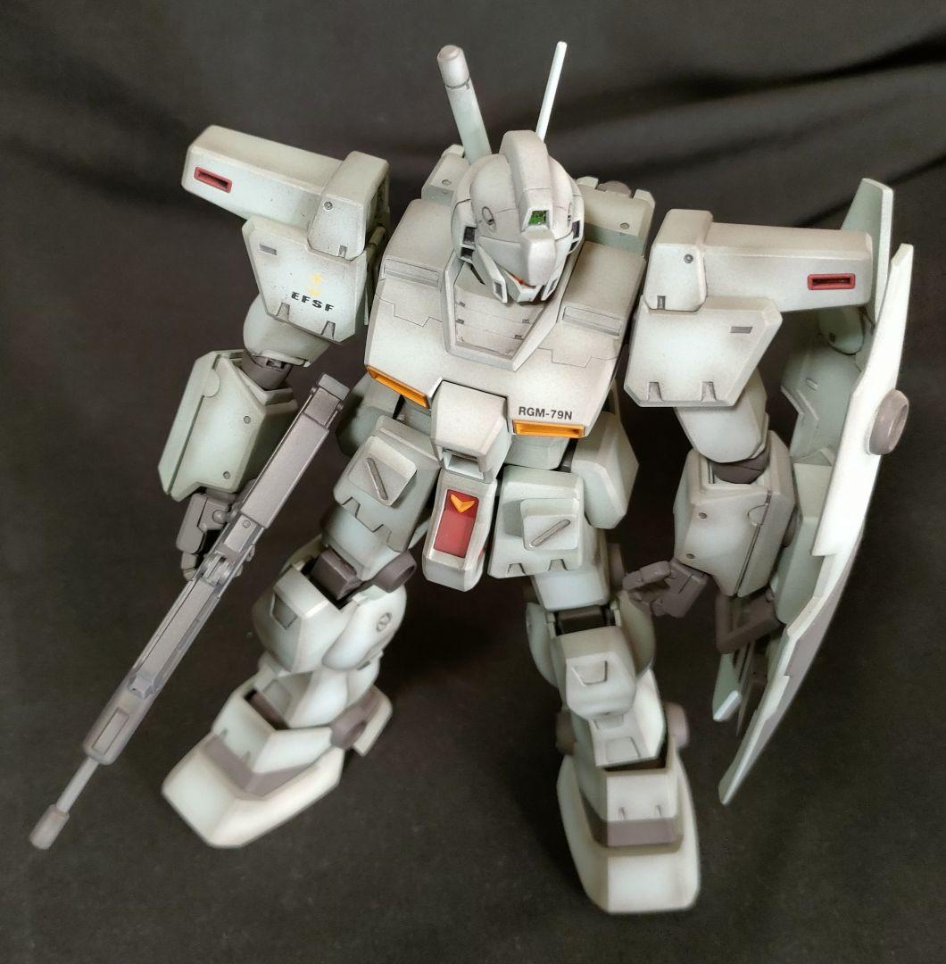 ガンプラ 塗装済 完成品 MG 1/100 RGM-79N ジムカスタム