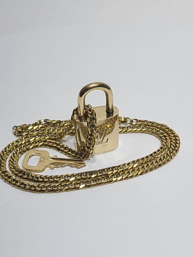 m*k様 正規品　LOUISVUITTON　パドロック　カデナ＆キー LOUIS VUITTON（ルイ・ヴィトン） カデナ パドロック 南京錠 鍵付き