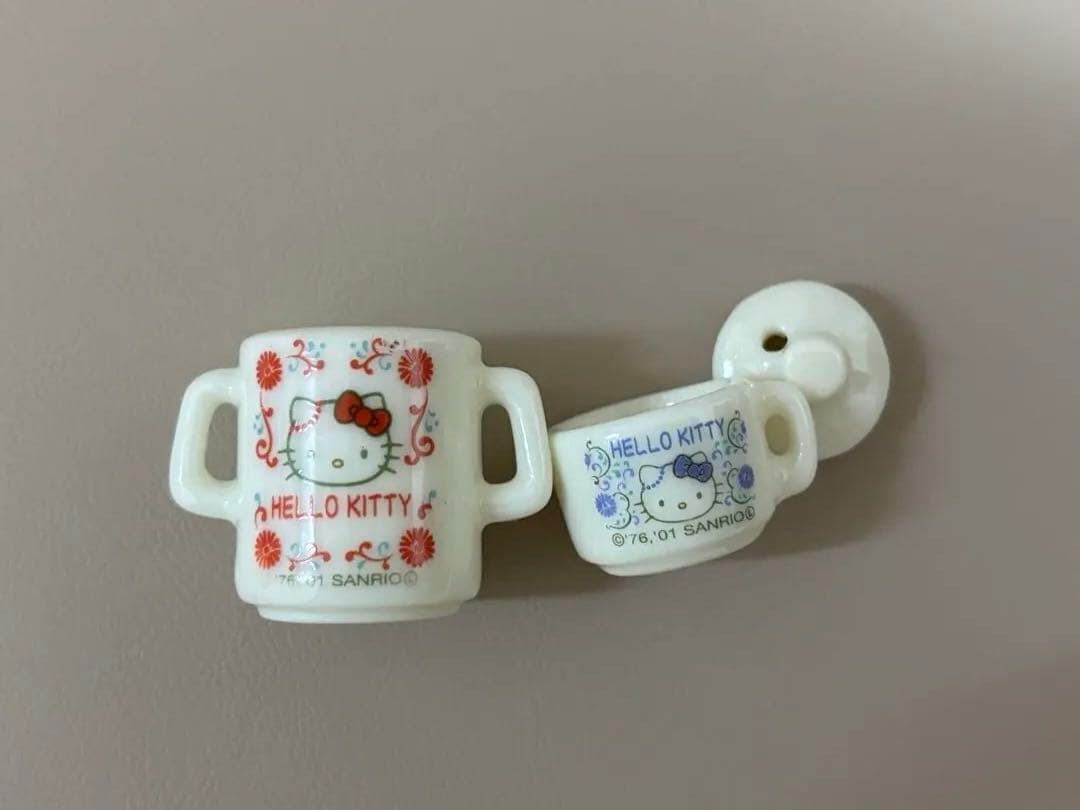 ハローキティ　ドレスアップコレクション