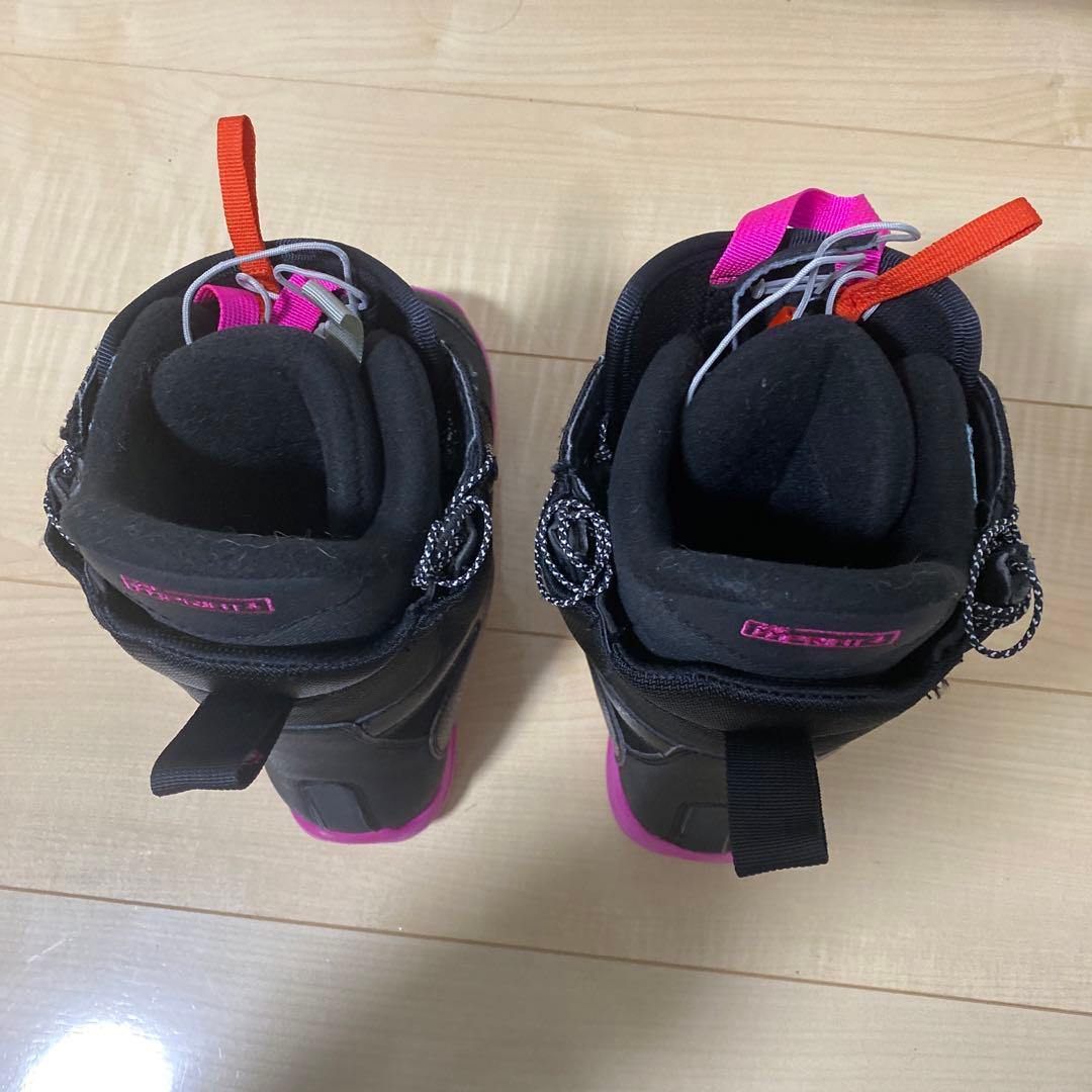 【美品_即日発送】BURTON MINT-ASIAN FIT 23.5cm