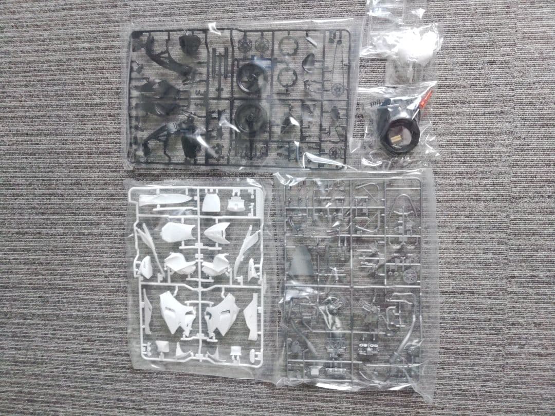 オートバイ・バイク 1/12 YAMAHA YZR-M1 '09