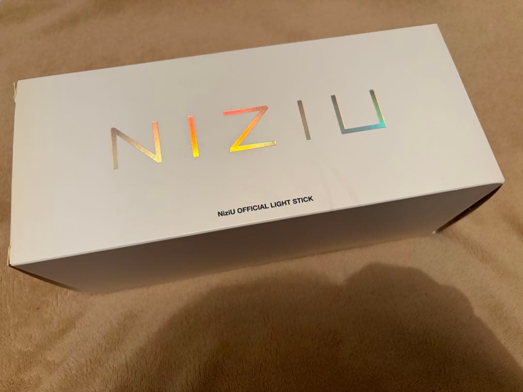 NiziU 公式ペンライト - メルカリ