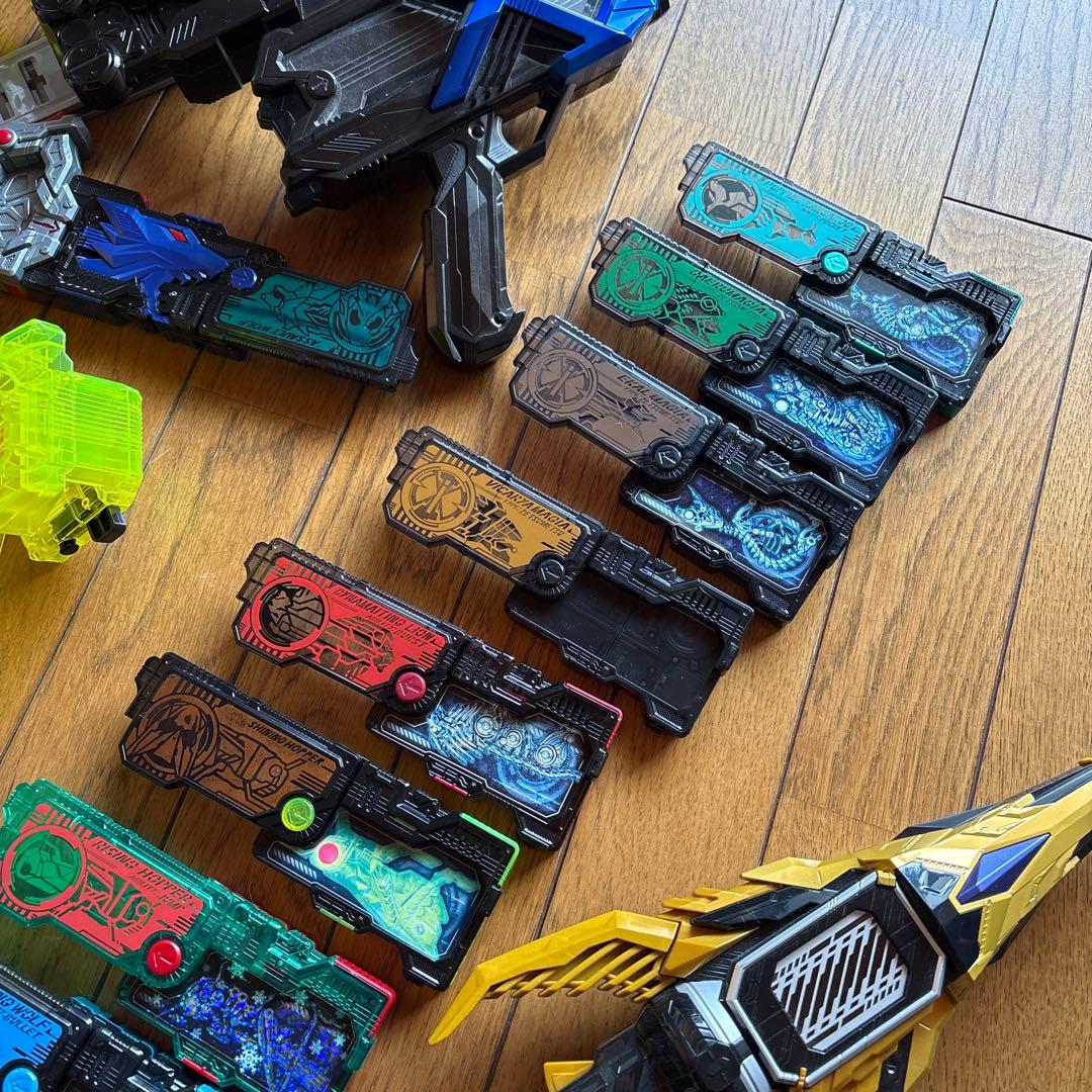 BANDAI 仮面ライダーゼロワンエイムズショットライザー　 プログライズキー