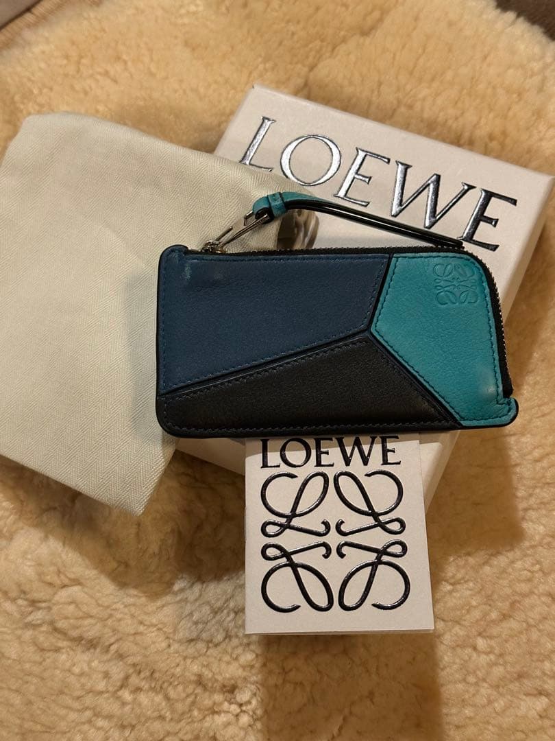 最終セール♦️ロエベ フラグメントケース パズル - メルカリ