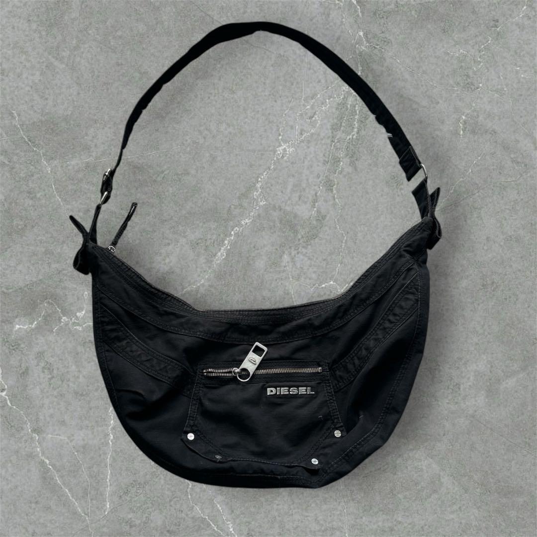 DIESEL shoulder bag archive 三日月 00s 中古・古着通販】DIESEL (ディーゼル) 00s 三日月ショルダーバッグ