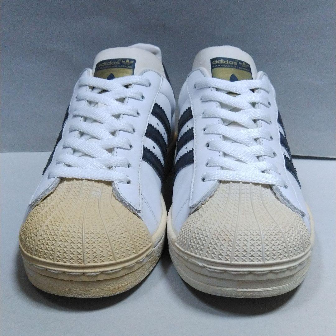 アディダスadidas人気スーパースターSUPER STAR金ベロ白黒24㎝美品