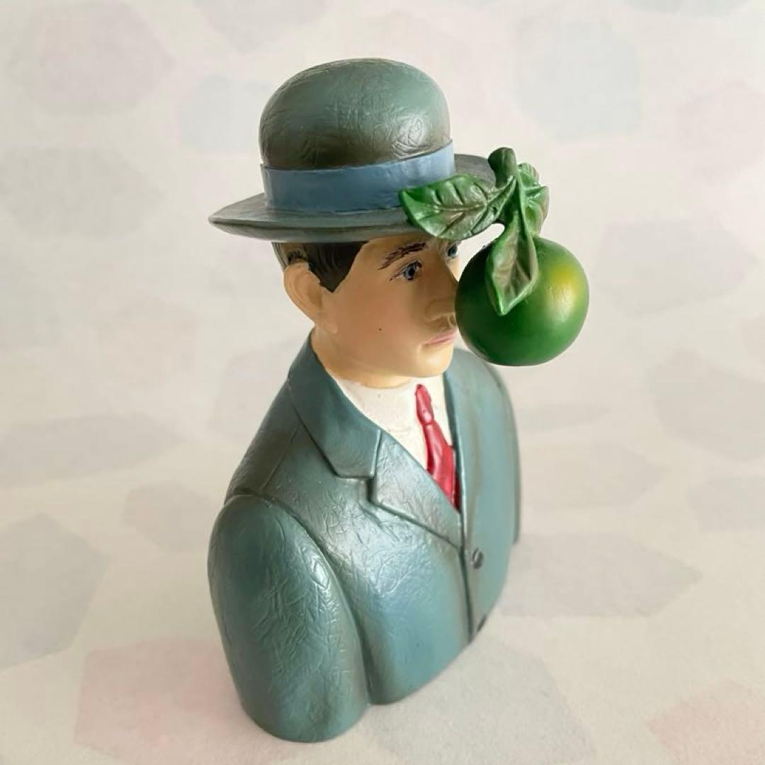 マグリット 人の子 フィギュア オブジェ - メルカリ