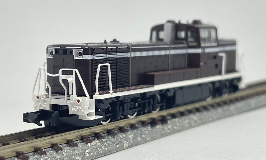 TOMIX DE10形1705号機・茶色 JR DE10-1000形 ディーゼル機関車 (1705号機・茶色) (鉄道模型