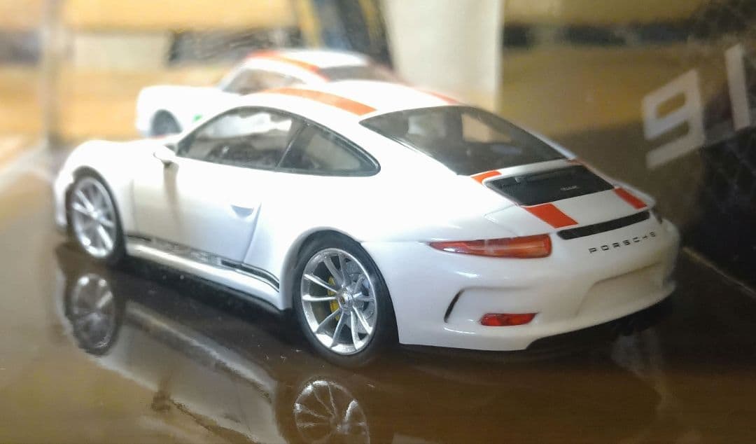 ミニチャンプス アジア特注品 1/43 ポルシェ 911 R 2台セット - メルカリ