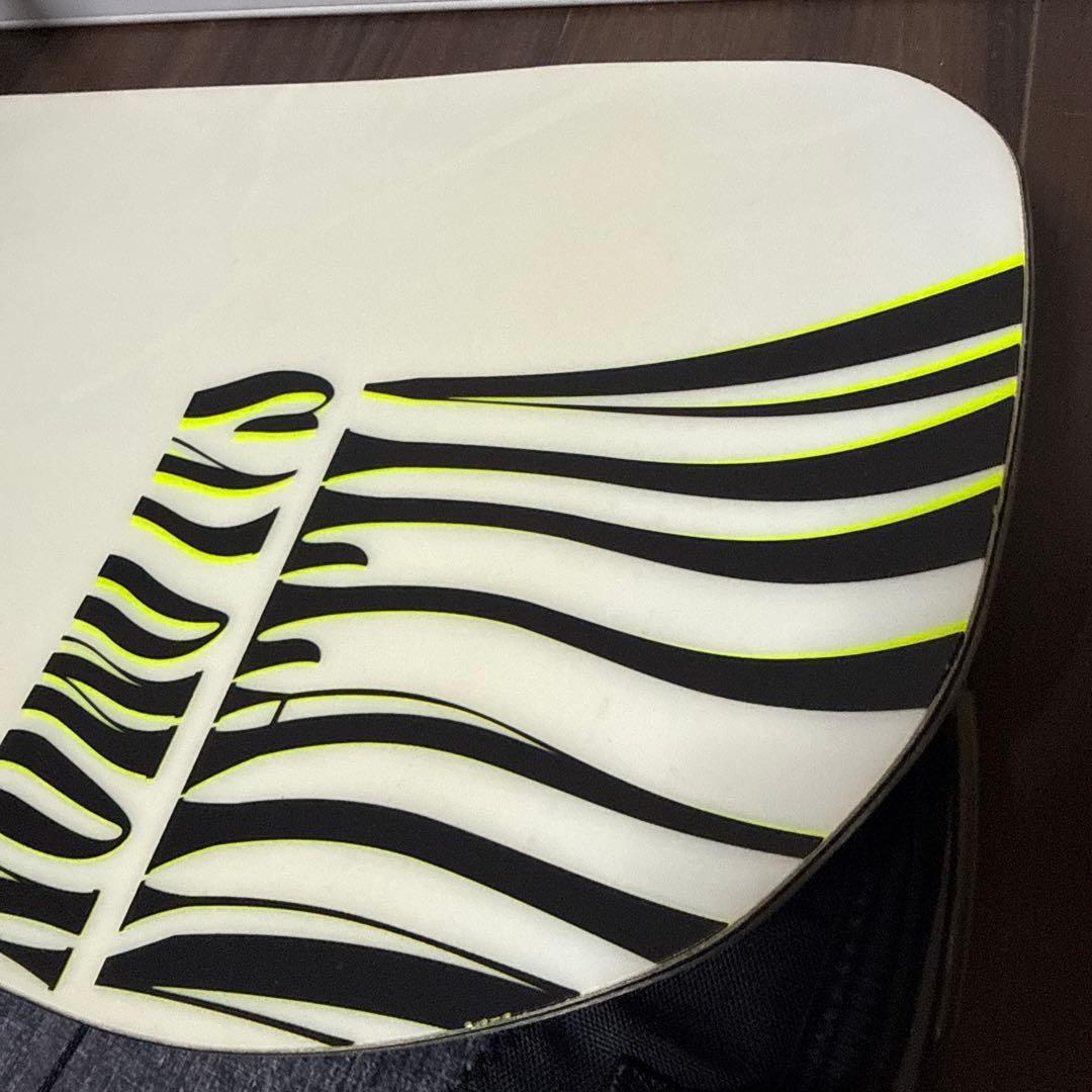 超美品 サロモン VILLAIN 153 バートン MALAVITA Mサイズ