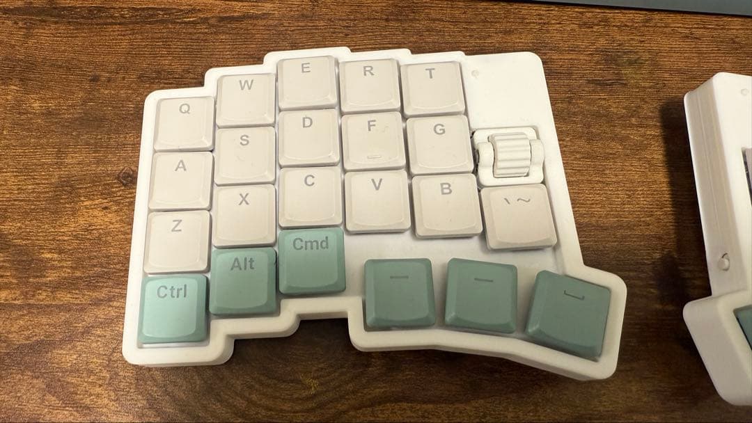 ワイヤレス分割キーボード roBa ロープロファイル - メルカリ