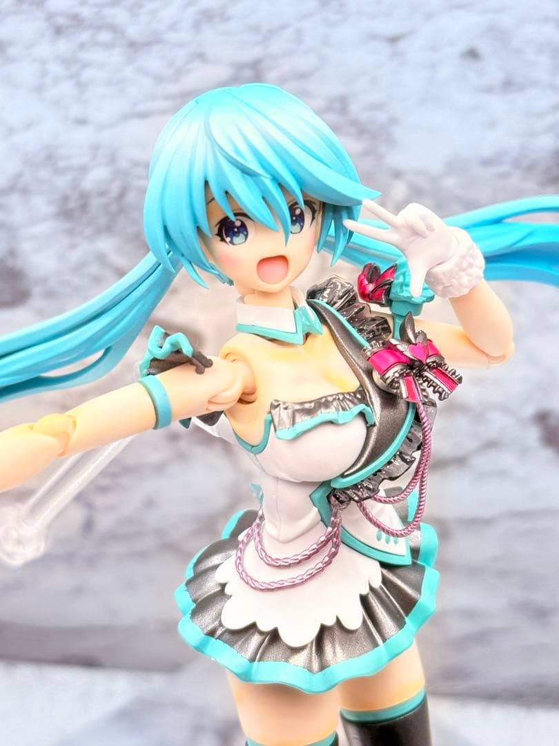 づ*し様 30ms 初音ミクっぽく　全塗装完成品 30ms 八宮めぐる 初音ミク風 オリジナルカラーバージョン 全塗装完成品