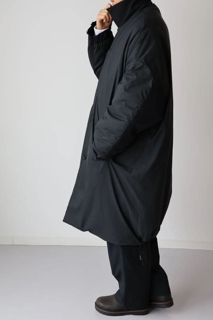 MIC. PUFF OVER COAT ユニセックス ブラック