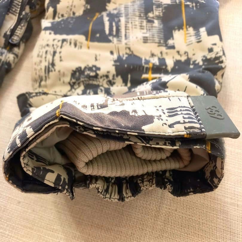 686 ACE KINGS スノーボードウェア Lサイズ アクセ付き【新古】