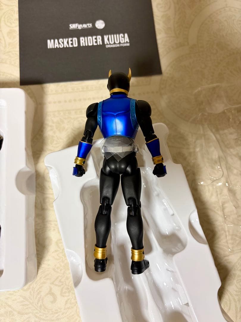 真骨彫 仮面ライダークウガ ドラゴンフォーム　フィギュア