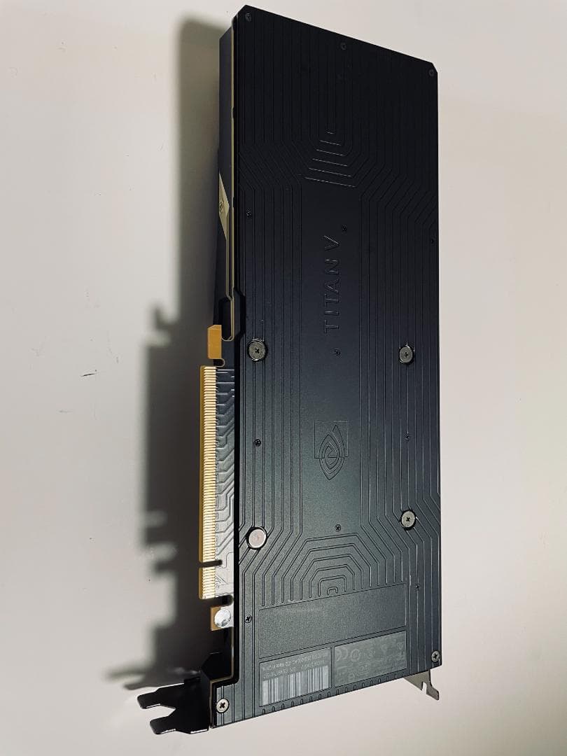 極美品TITAN V 12GB HBM2 (V100と同等コア ) - メルカリ