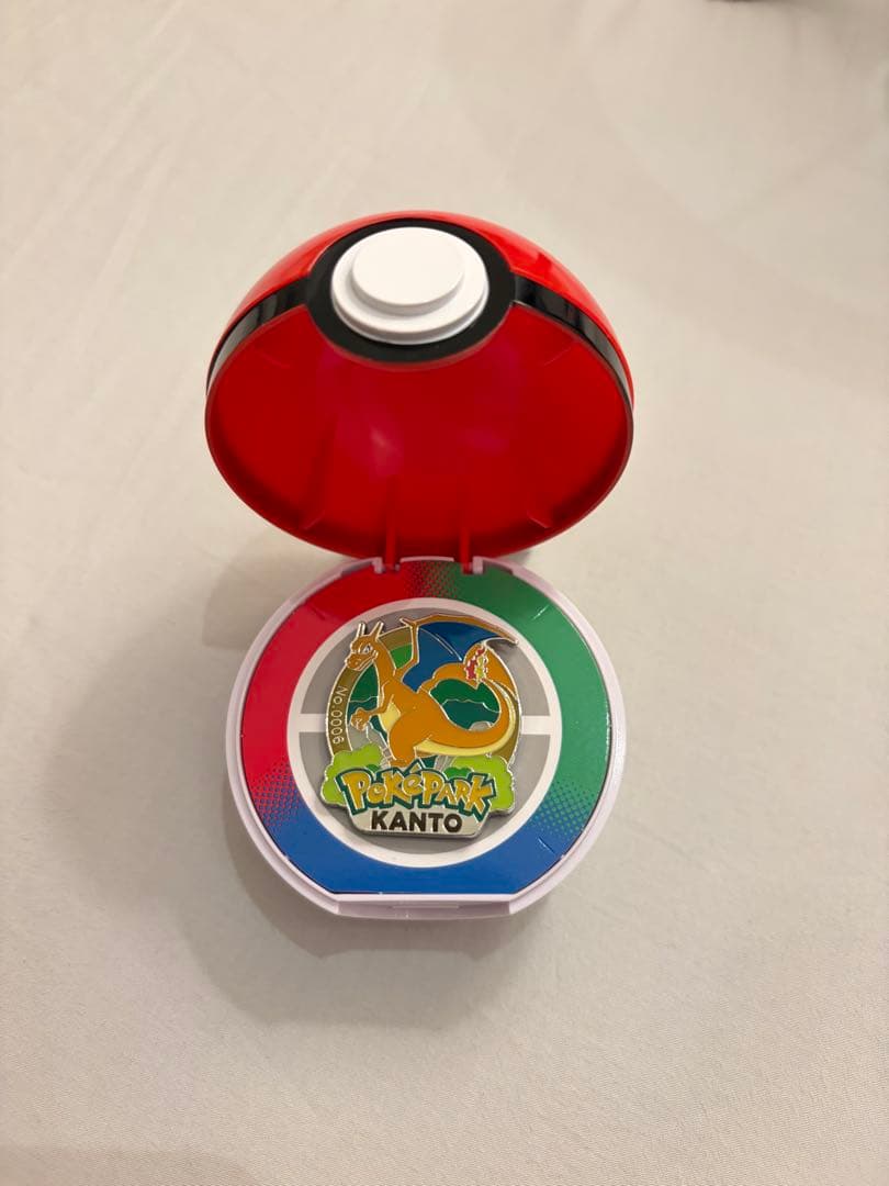 ポケパークカントー限定 ピンバッジ No.006 リザードン - メルカリ