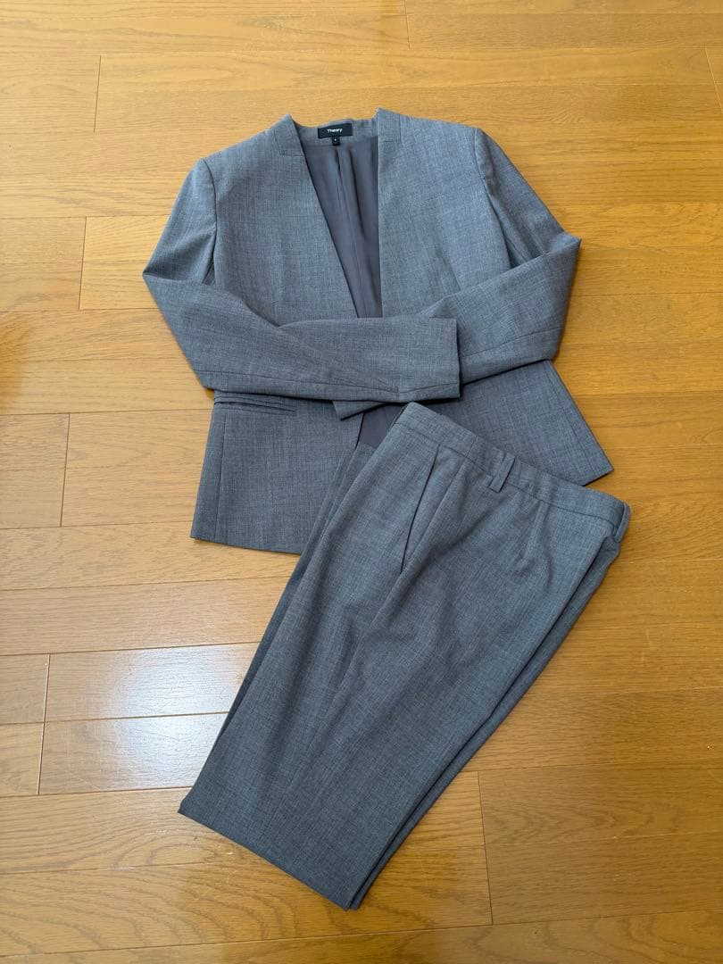 美品 セオリー Tailor Lanai パンツスーツセットアップ ノーカラーS