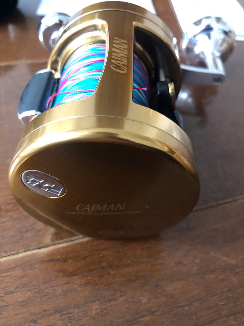 CAIMAN ゴールド ベイトリール シマノ ベイトリール 23カルカッタコンクエストMD 300XG: 釣具の