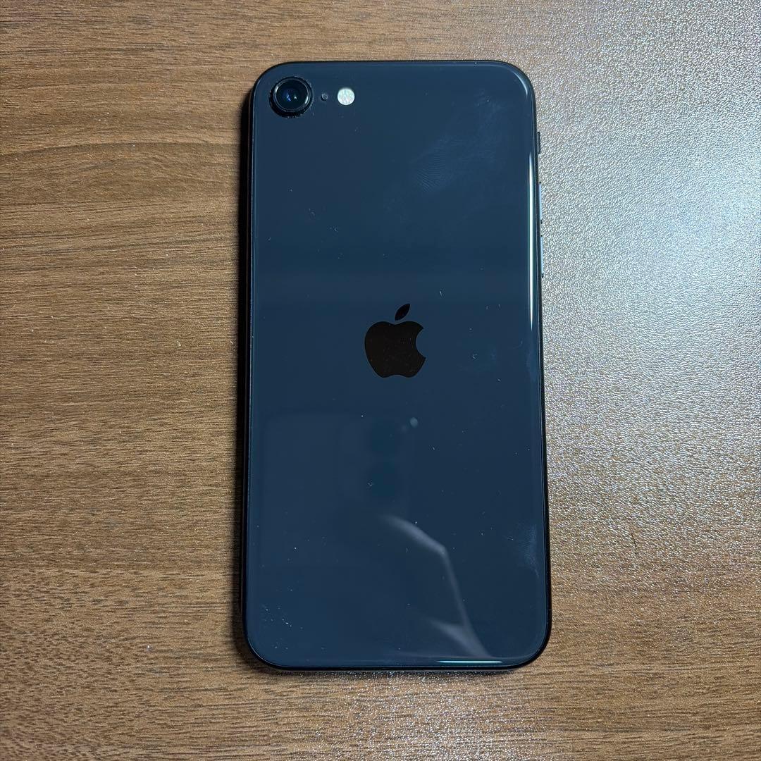 iPhone se2 128GB ブラック　SIMロック未解除 Apple iPhone SE2 128GB ブラック SIMロック有