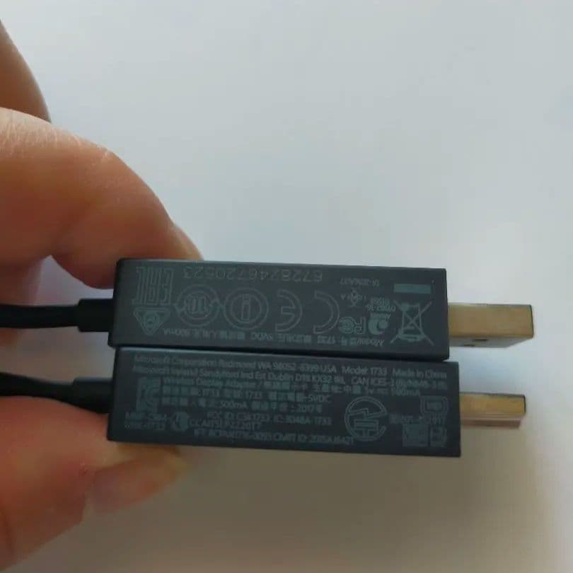 Microsoft ワイヤレスディスプレイアダプター 1733 - メルカリ