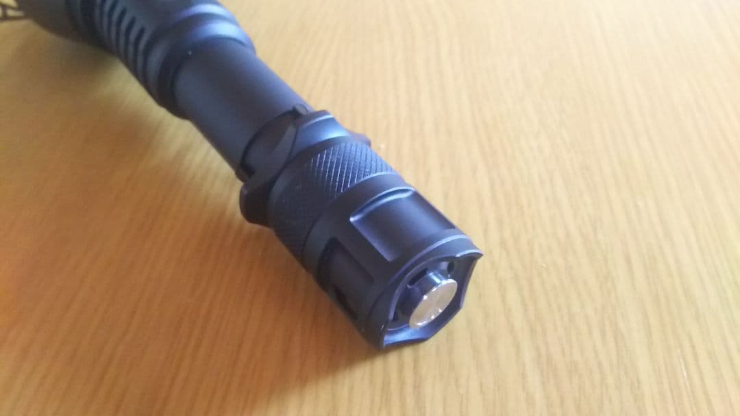 ACEBEAM W30 懐中電灯 最大照射距離2408 m - メルカリ