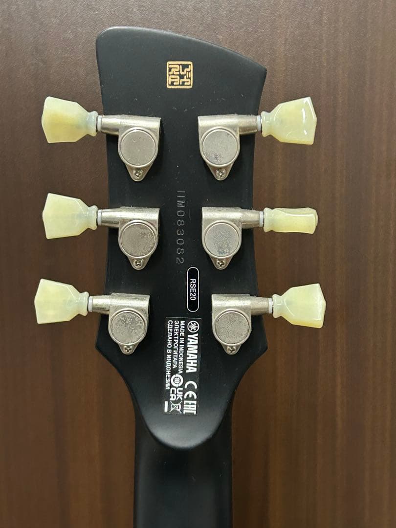 YAMAHA RSE20 エレキギター　ブラック