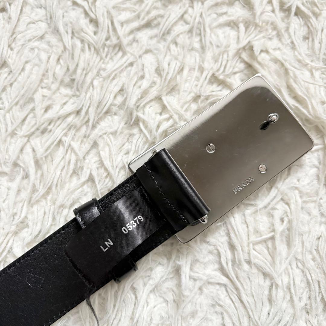 良品 PRADA プラダ レザーベルト 機関車プレート 05379 黒 銀 - メルカリ