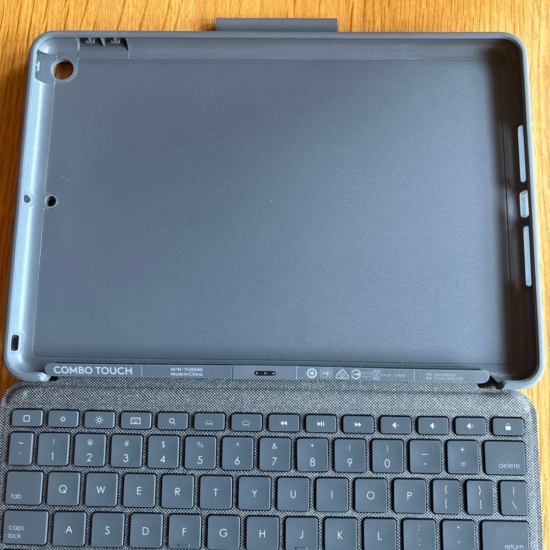Logicool Combo Touch iPad 第9世代対応 YU0040 - メルカリ