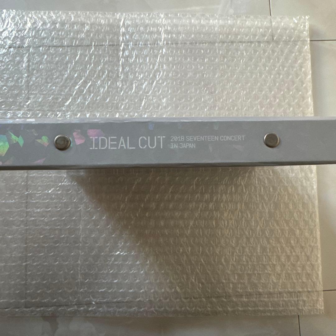 IDEAL CUT 2018 SEVENTEEN トレカ バインダー トレカ付き - メルカリ